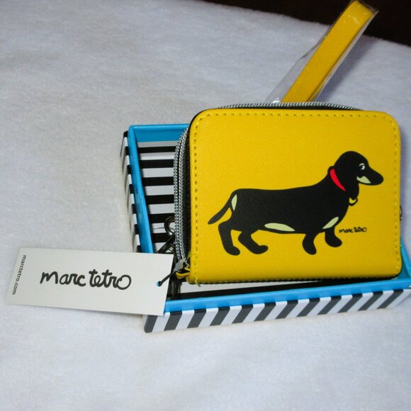 New with Tags,  Marc Tetro Yellow Dachshund Wallet Art Design - Picture 11 of 13